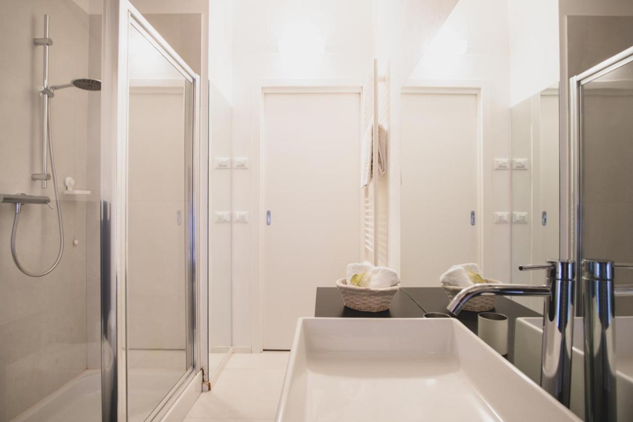 Casa Fola - City Centre Rooms เวโรนา ภายนอก รูปภาพ