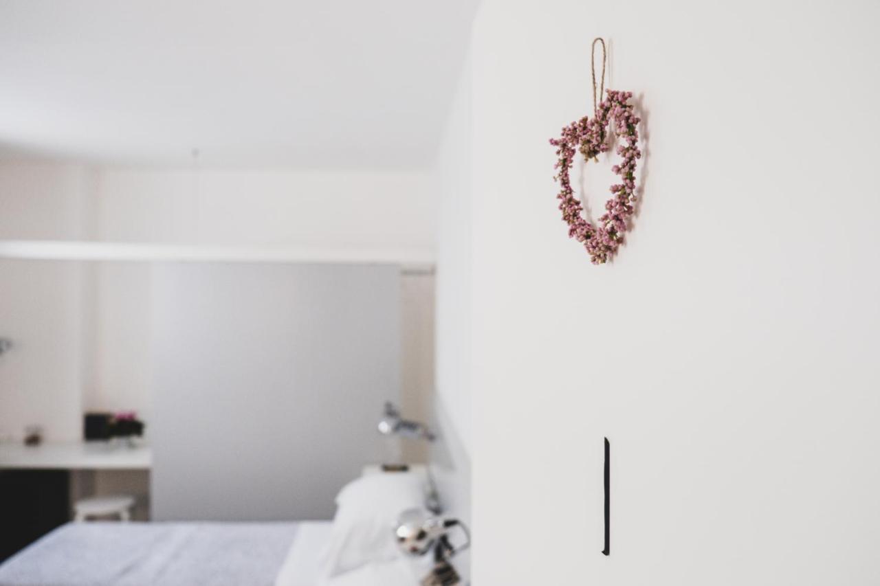 Casa Fola - City Centre Rooms เวโรนา ภายนอก รูปภาพ